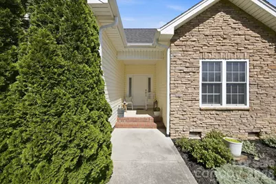 104 Castle Pines Lane, Statesville, NC 28625 - Photo 6