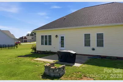 104 Castle Pines Lane, Statesville, NC 28625 - Photo 32