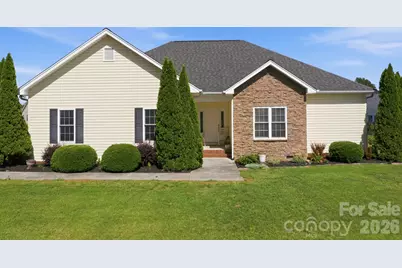 104 Castle Pines Lane, Statesville, NC 28625 - Photo 2
