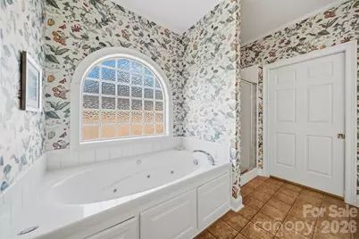 416 Huntington Woods Street N, Lenoir, NC 28645 - Photo 22