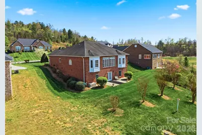 416 Huntington Woods Street N, Lenoir, NC 28645 - Photo 38