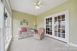 416 Huntington Woods Street N, Lenoir, NC 28645 - Photo 16