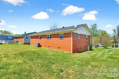 85 Bostic Street, Marion, NC 28752 - Photo 4