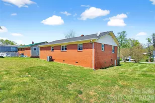 85 Bostic St, Marion, NC 28752 - Photo 4