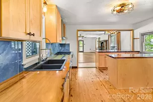 114 Walker St, Black Mountain, NC 28711 - Photo 14