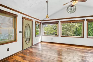 114 Walker St, Black Mountain, NC 28711 - Photo 4