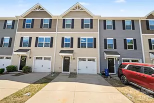 904 Taybyn Rd, Fort Mill, SC 29715 - Photo 2