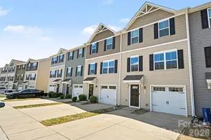 904 Taybyn Rd, Fort Mill, SC 29715 - Photo 4