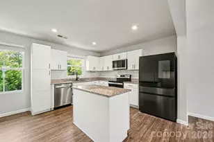 904 Taybyn Rd, Fort Mill, SC 29715 - Photo 10
