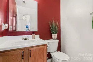 8207 Belmont Stables Dr, Charlotte, NC 28216 - Photo 16