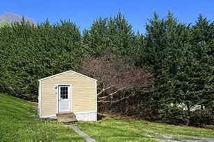 25 Eastwind Ln, Candler, NC 28715 - Photo 18