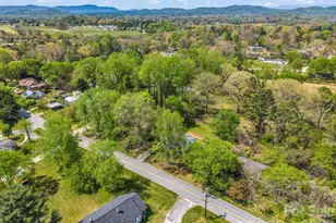 961 Mid Allen Rd, Hendersonville, NC 28792 - Photo 42