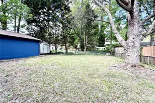 1511 Briarfield Dr, Charlotte, NC 28205 - Photo 36