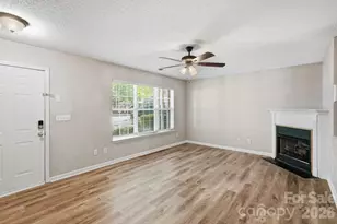 10142 Forest Landing Dr, Charlotte, NC 28213 - Photo 14