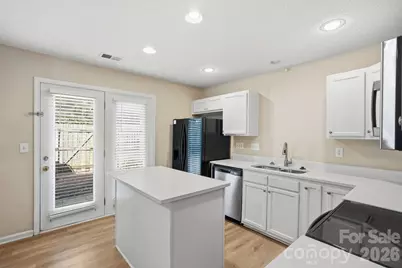 10142 Forest Landing Drive, Charlotte, NC 28213 - Photo 16