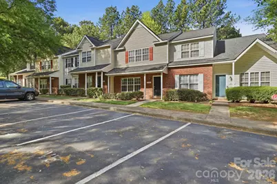 10142 Forest Landing Drive, Charlotte, NC 28213 - Photo 2