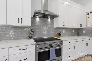 326 Belton St, Charlotte, NC 28209 - Photo 10