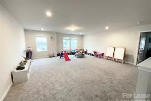 9033 Buckley Ct, Charlotte, NC 28269 - Photo 12