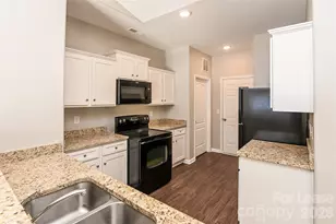 6502 Jerimoth Dr, Charlotte, NC 28215 - Photo 4