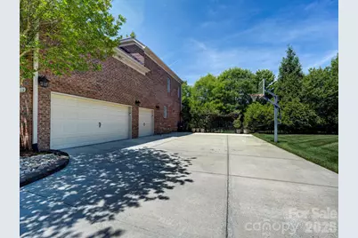 725 Wild Berry Court, Waxhaw, NC 28173 - Photo 2