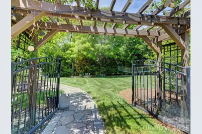 725 Wild Berry Court, Waxhaw, NC 28173 - Photo 2