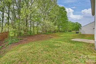 11118 Gold Pan Rd, Charlotte, NC 28215 - Photo 38