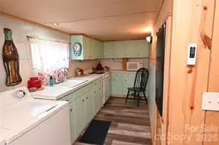 198 Clouse Ln, Taylorsville, NC 28681 - Photo 38