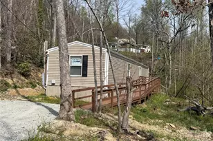 273 McMillan Dr, Hendersonville, NC 28792 - Photo 4