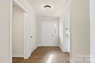 7224 Hackberry Ln, Charlotte, NC 28226 - Photo 8