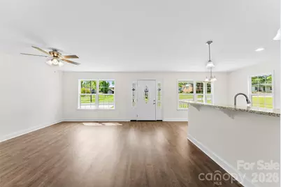 108 W Iowa Avenue, Bessemer City, NC 28016 - Photo 6