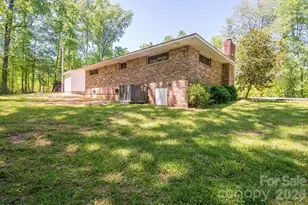 2073 Mauney Rd, Bessemer City, NC 28016 - Photo 4