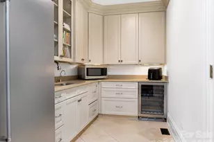 1930 Queens Rd W, Charlotte, NC 28207 - Photo 10