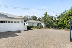 1930 Queens Rd W, Charlotte, NC 28207 - Photo 42