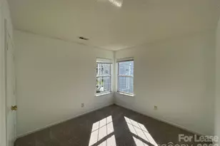 10218 Ridgewell Ct, Charlotte, NC 28215 - Photo 14