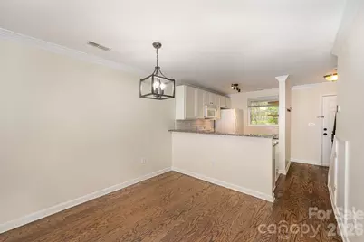 1218 Green Oaks Lane #E, Charlotte, NC 28205 - Photo 8