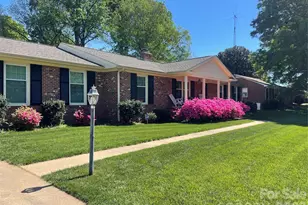 5022 Cheviot Rd, Charlotte, NC 28269 - Photo 4