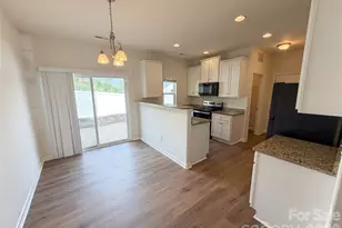 8321 Candlenut Ln, Charlotte, NC 28215 - Photo 2