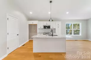 1182 Crabtree Rd, Waynesville, NC 28785 - Photo 10