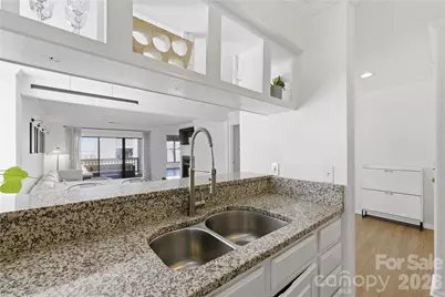 308 Queens Road #32, Charlotte, NC 28204 - Photo 8