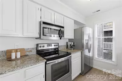 308 Queens Road #32, Charlotte, NC 28204 - Photo 4