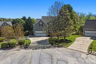 497 English Oak Rd, Fletcher, NC 28732 - Photo 2