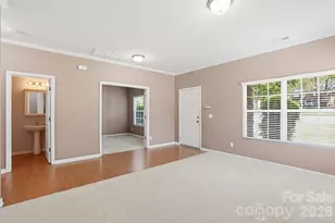 1304 Woodglen Ln, Matthews, NC 28104 - Photo 8