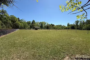 1304 Woodglen Ln, Matthews, NC 28104 - Photo 46