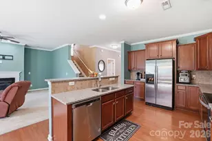 1304 Woodglen Ln, Matthews, NC 28104 - Photo 14