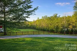 150 Little Creek Dr, Nebo, NC 28761 - Photo 2