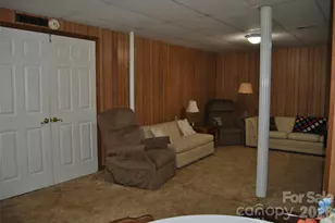 909 Timberlane Dr, Mount Holly, NC 28120 - Photo 20