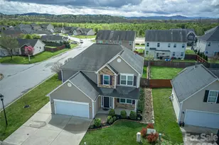 222 Haw River Rd, Fletcher, NC 28732 - Photo 2