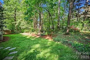 9200 Brightleaf Pl, Charlotte, NC 28269 - Photo 24