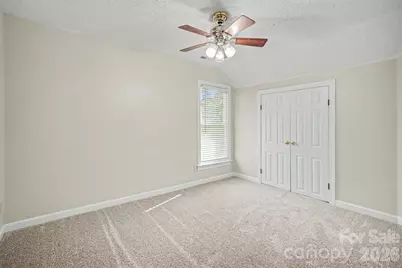 9200 Brightleaf Place, Charlotte, NC 28269 - Photo 16