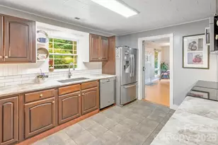 3 Odie Ln, Candler, NC 28715 - Photo 8
